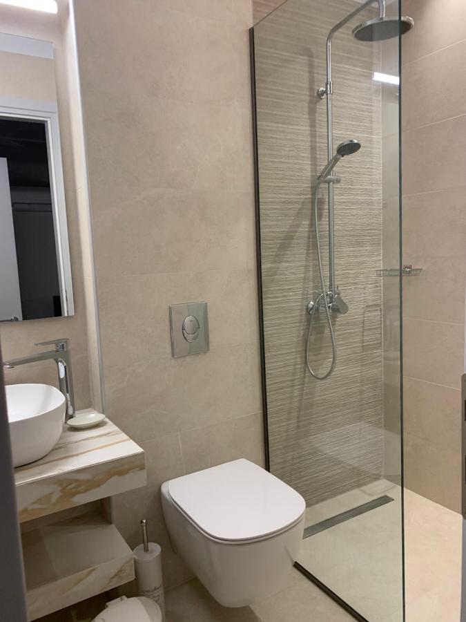 Terpsichore Boutique Bright New Sofita Studios And Appartment Дасия Екстериор снимка