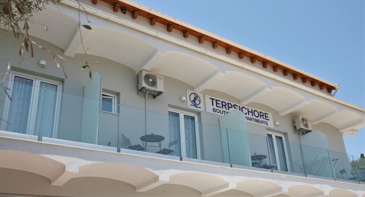 Terpsichore Boutique Bright New Sofita Studios And Appartment Дасия Екстериор снимка