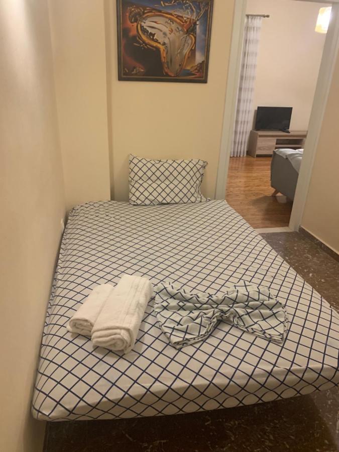 Terpsichore Boutique Bright New Sofita Studios And Appartment Дасия Екстериор снимка